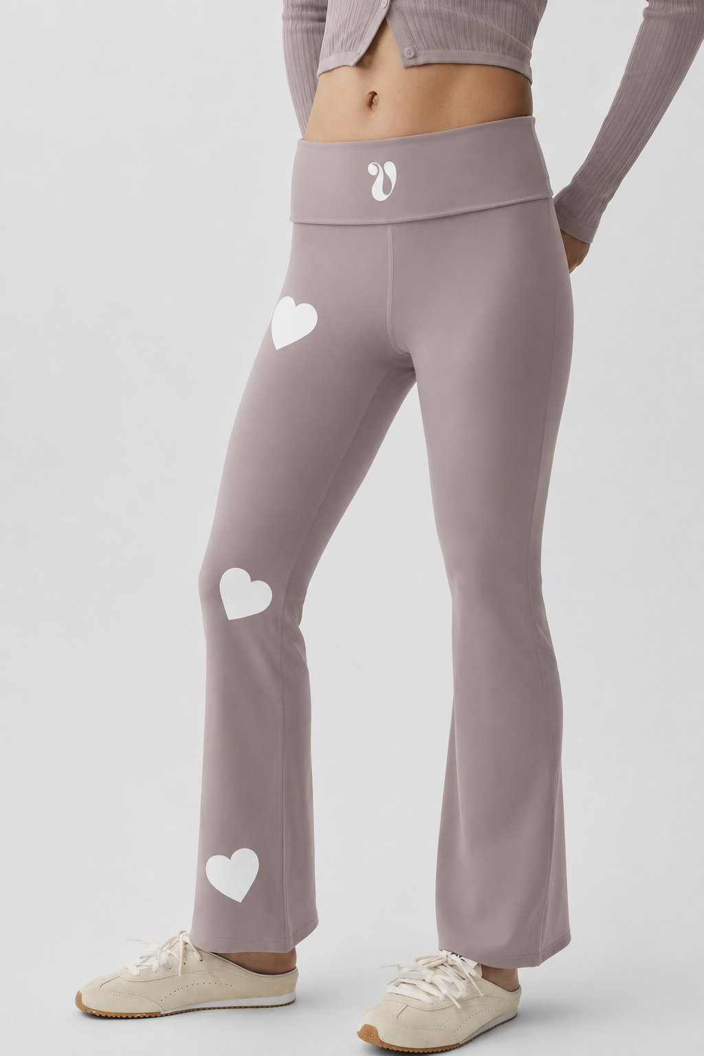 Signature Heart Flare Leggings
